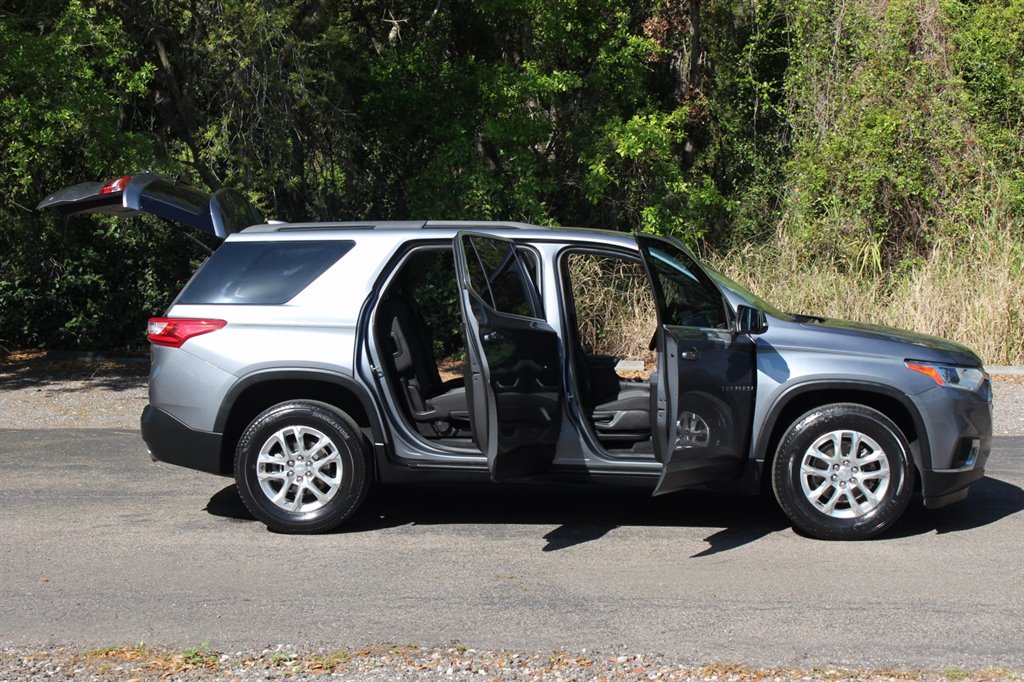2021 Chevrolet Traverse - $14,995