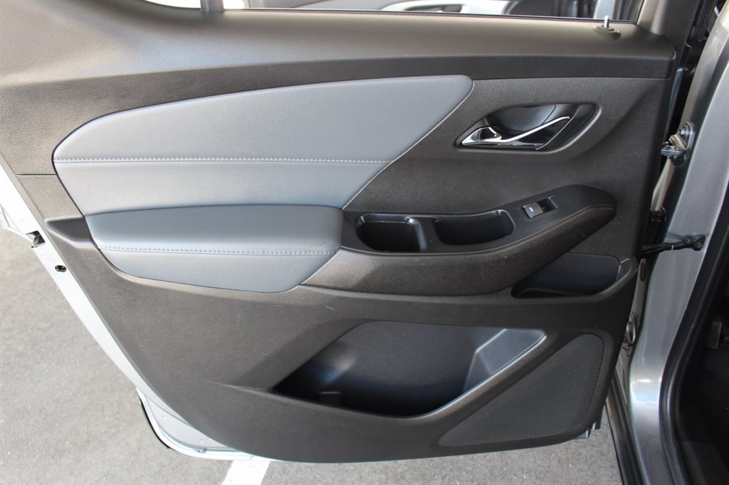 2021 Chevrolet Traverse - $14,995