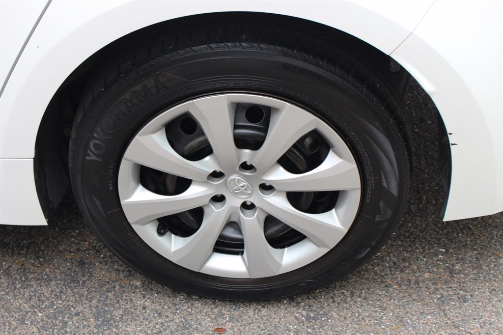 2023 Toyota Corolla - $18,995
