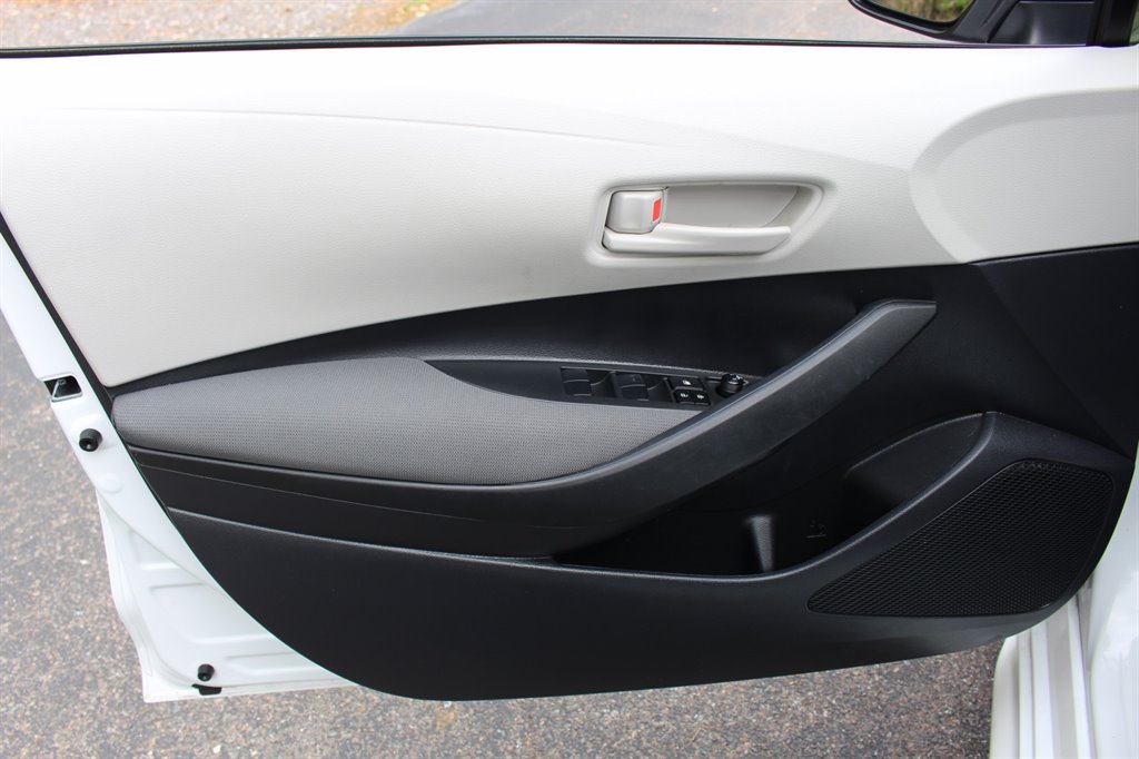 2023 Toyota Corolla - $18,995
