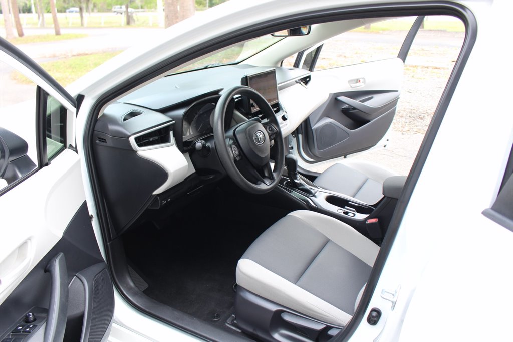 2023 Toyota Corolla - $18,995