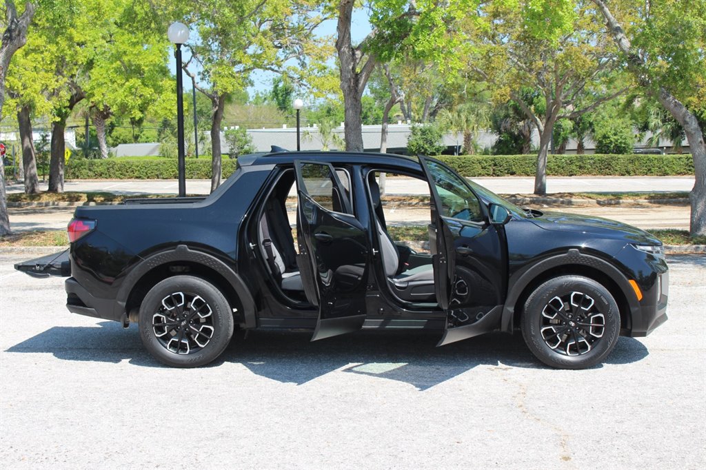 2022 Hyundai Santa Cruz - $21,995