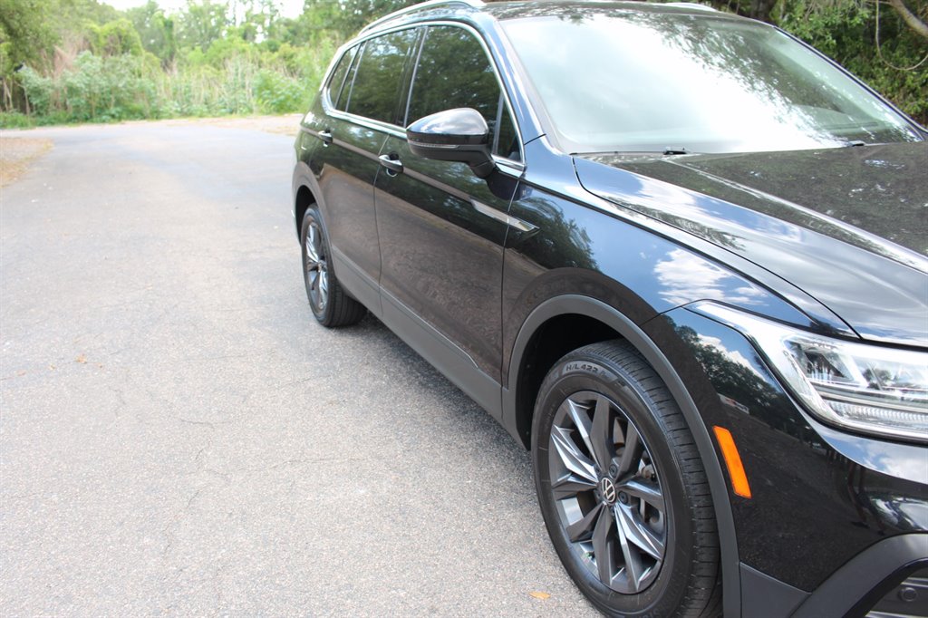 2022 Volkswagen Tiguan - $18,995