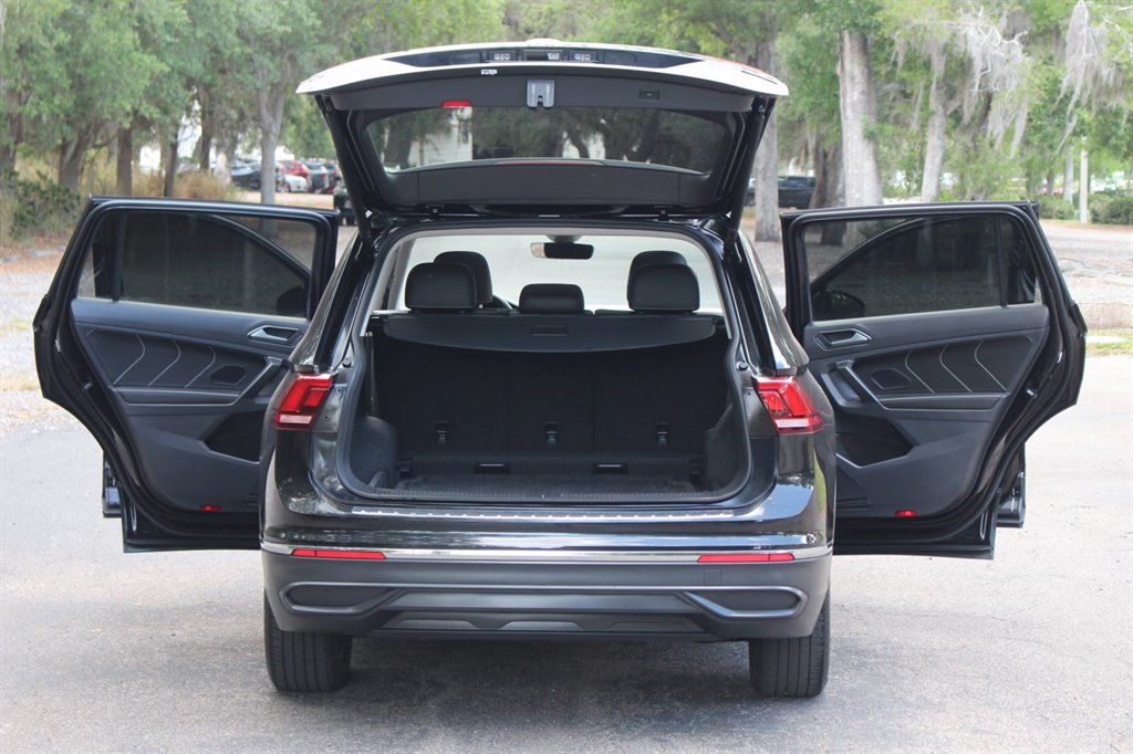 2022 Volkswagen Tiguan - $18,995