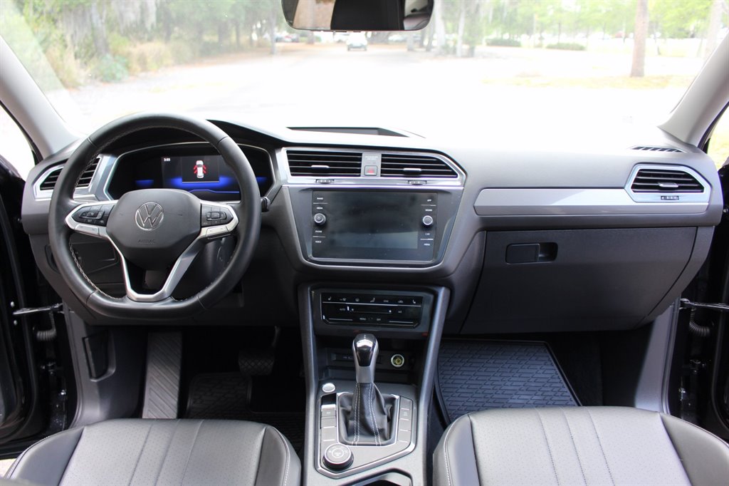 2022 Volkswagen Tiguan - $18,995