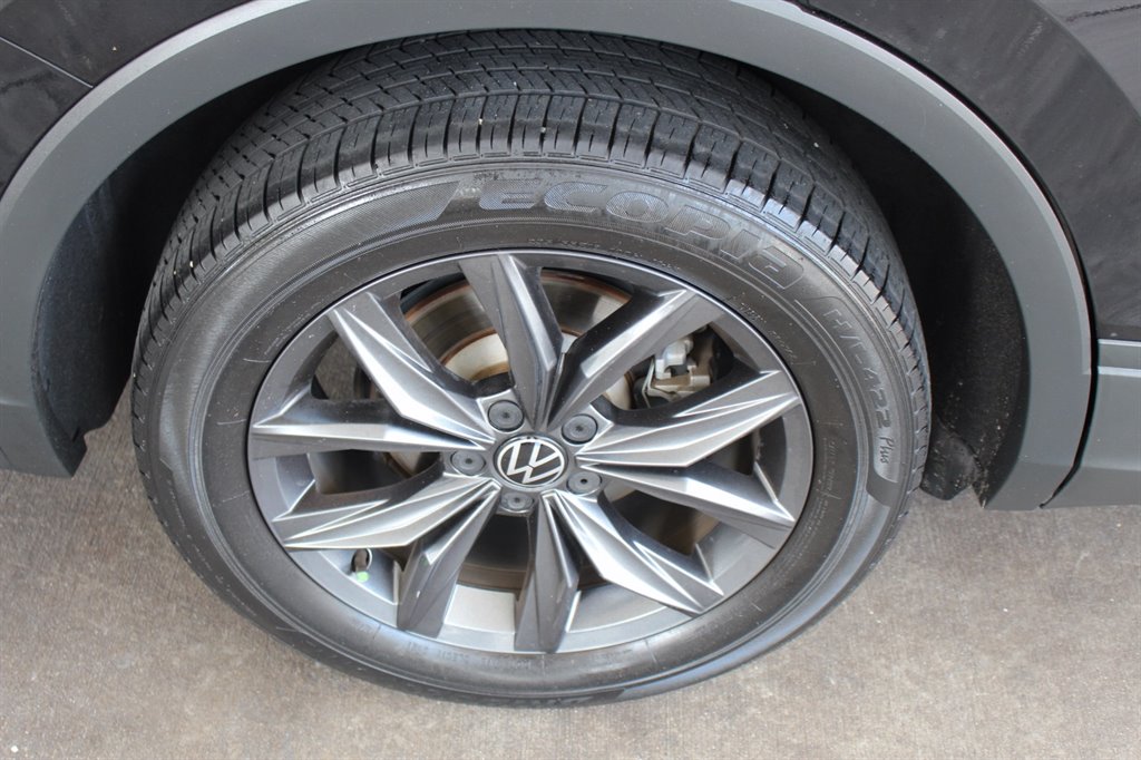 2022 Volkswagen Tiguan - $18,995