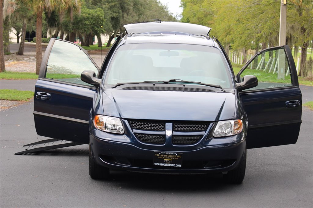 2002 Dodge Grand Caravan - $8,995