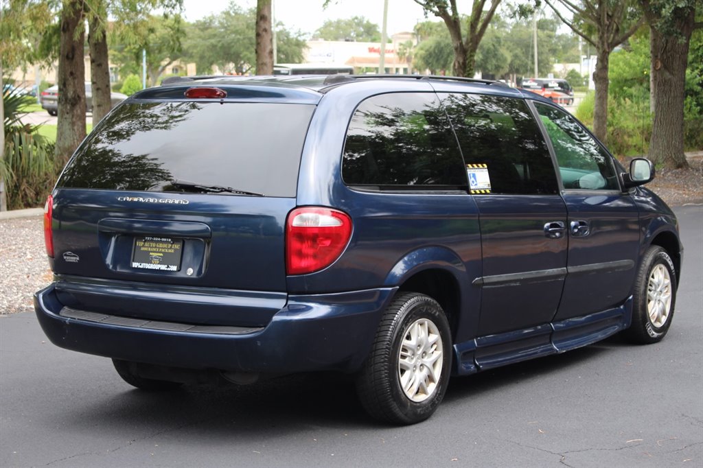 2002 Dodge Grand Caravan - $8,995