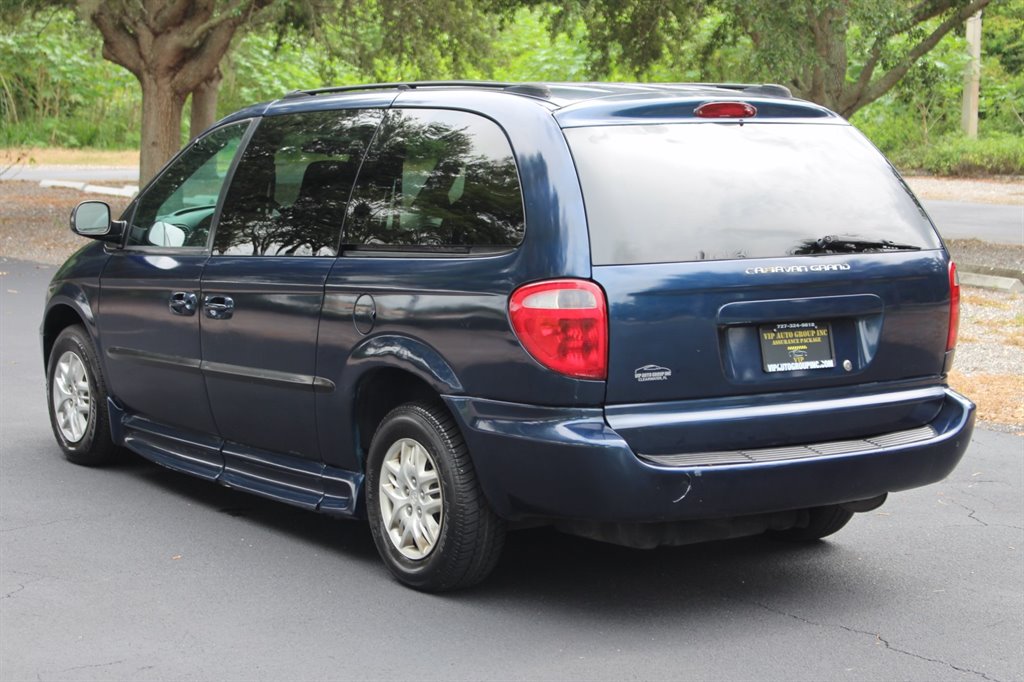 2002 Dodge Grand Caravan - $8,995