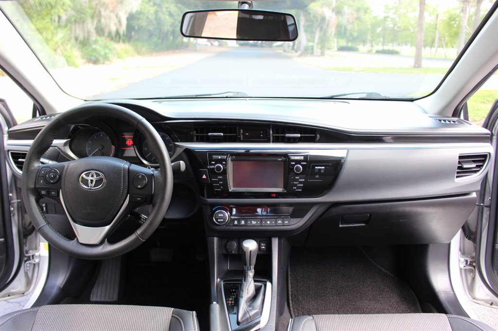 2015 Toyota Corolla - $14,995