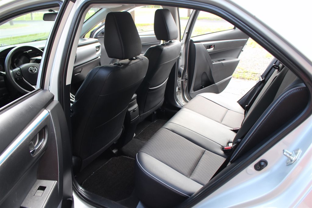 2015 Toyota Corolla - $14,995