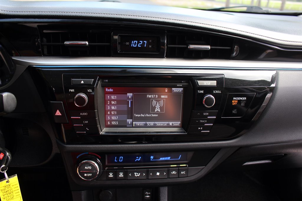 2015 Toyota Corolla - $14,995