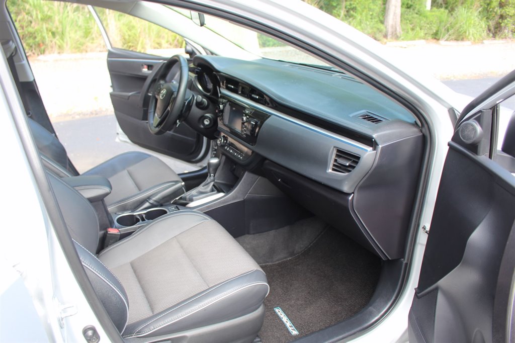 2015 Toyota Corolla - $14,995
