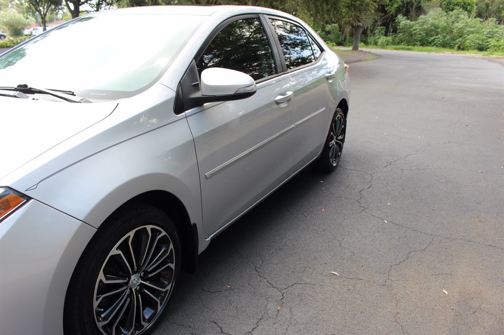 2015 Toyota Corolla - $14,995