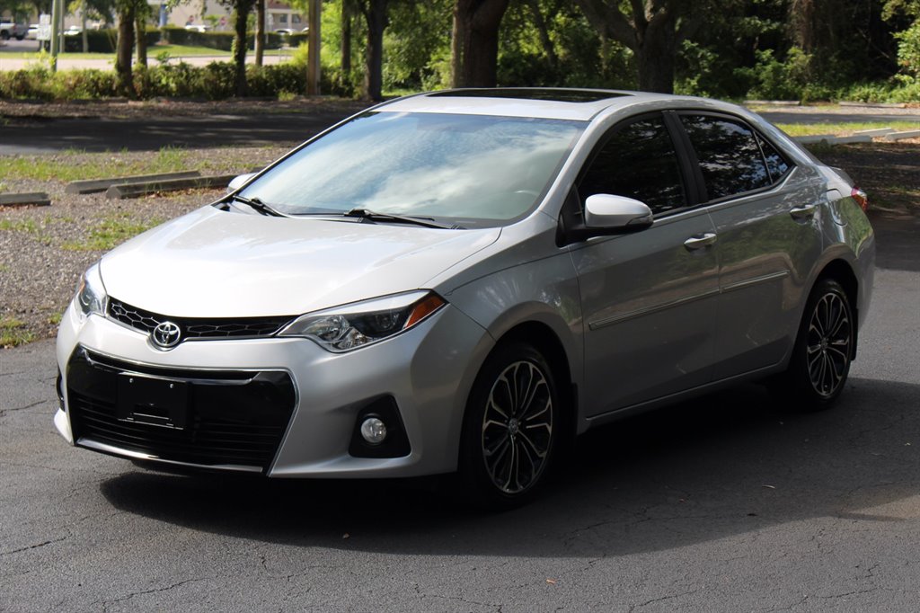 2015 Toyota Corolla - $14,995