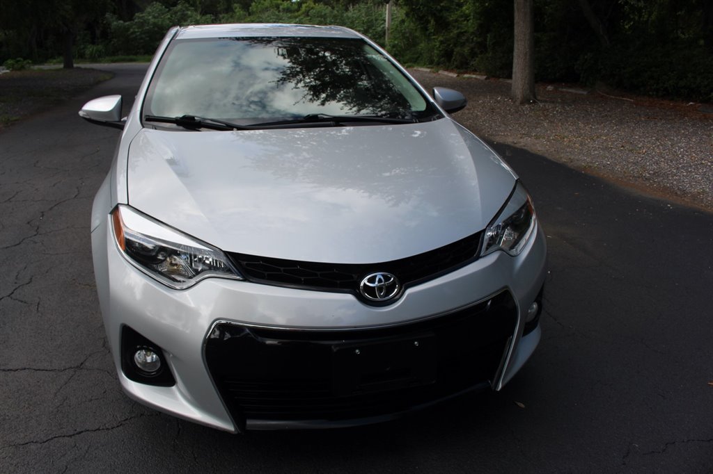 2015 Toyota Corolla - $14,995