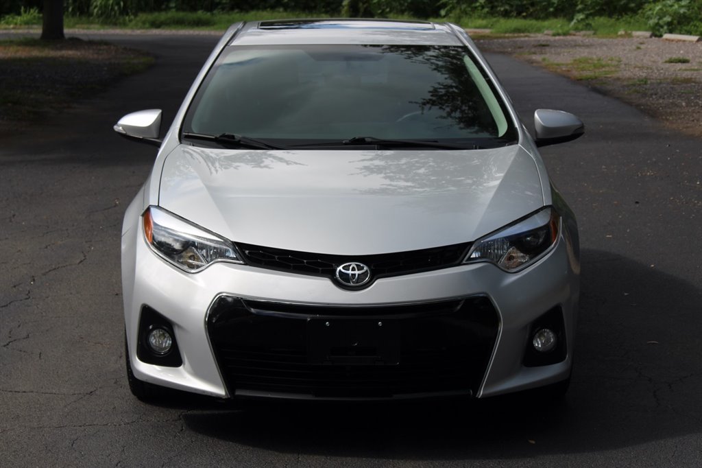 2015 Toyota Corolla - $14,995