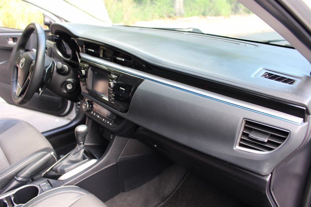2015 Toyota Corolla - $14,995