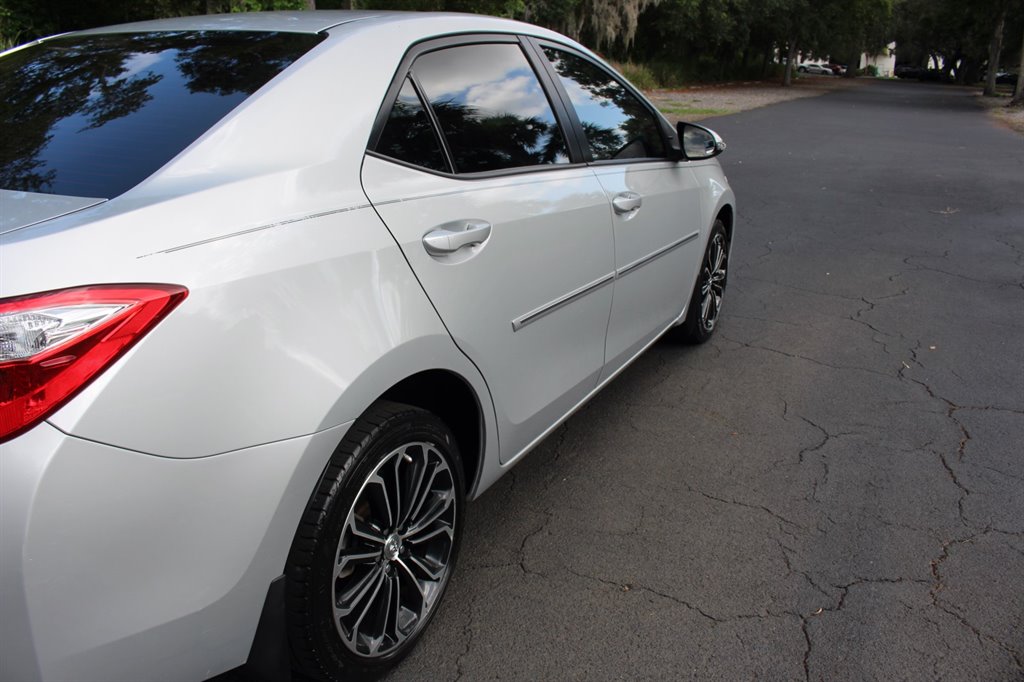 2015 Toyota Corolla - $14,995