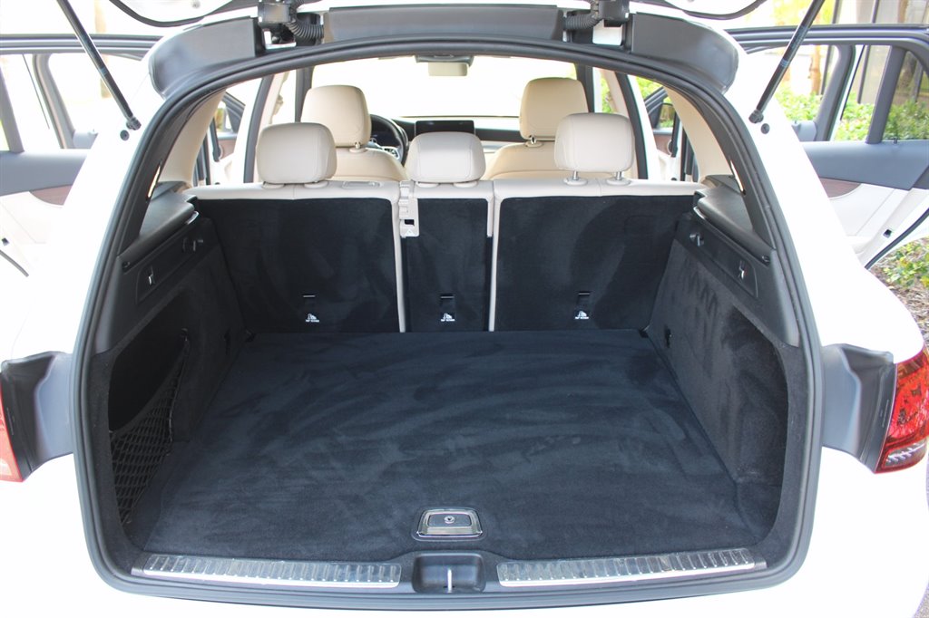 2021 Mercedes-Benz GLC - $24,995