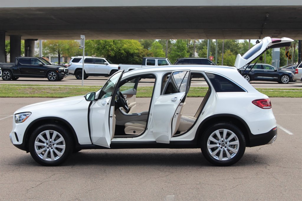 2021 Mercedes-Benz GLC - $24,995