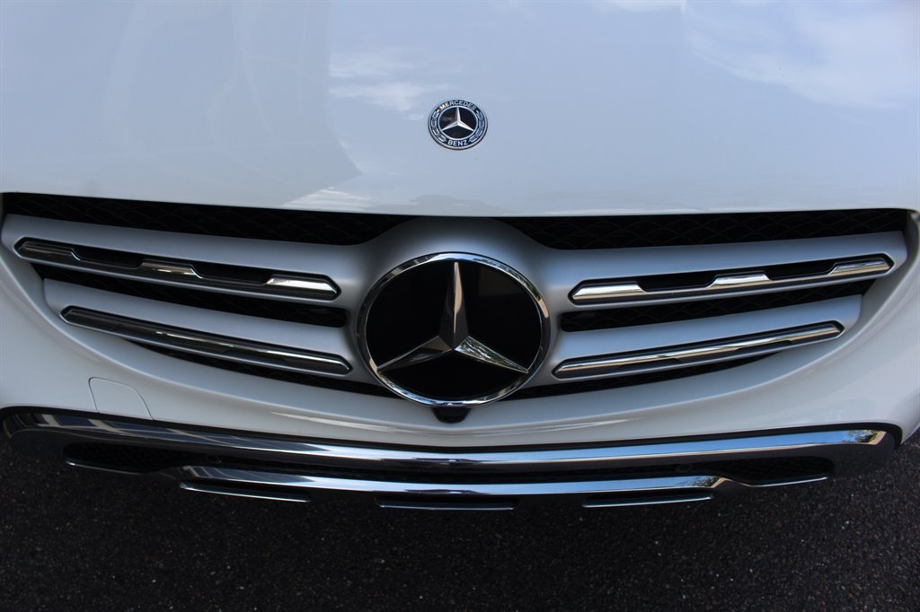 2021 Mercedes-Benz GLC - $24,995