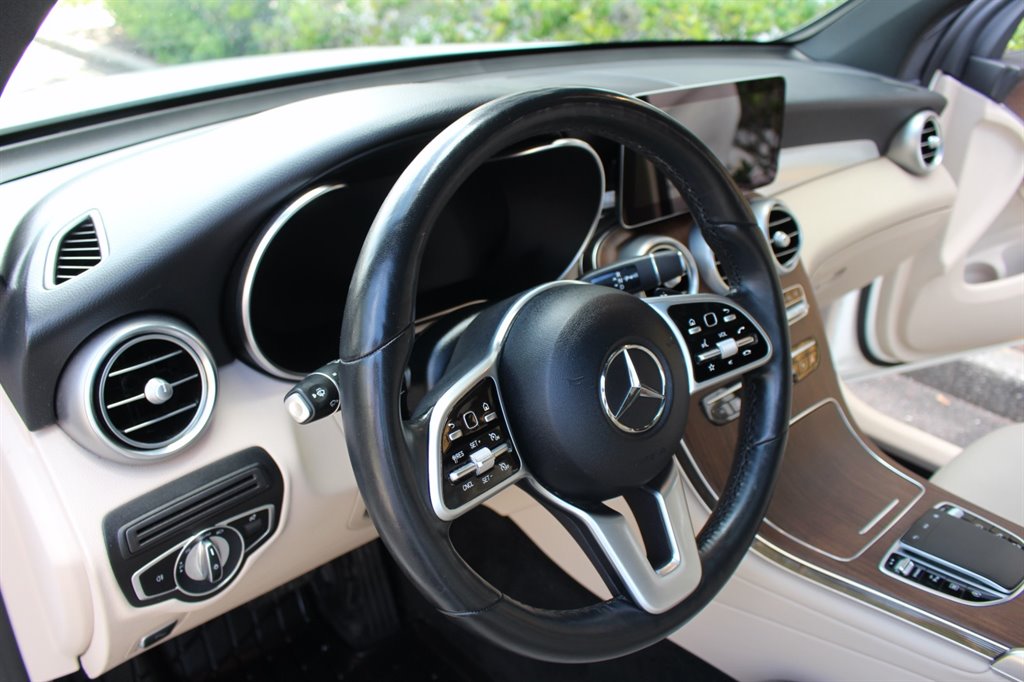2021 Mercedes-Benz GLC - $24,995