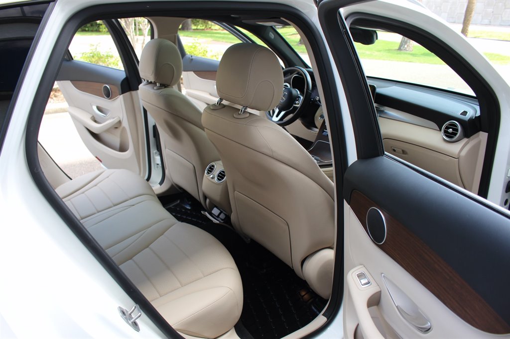2021 Mercedes-Benz GLC - $24,995