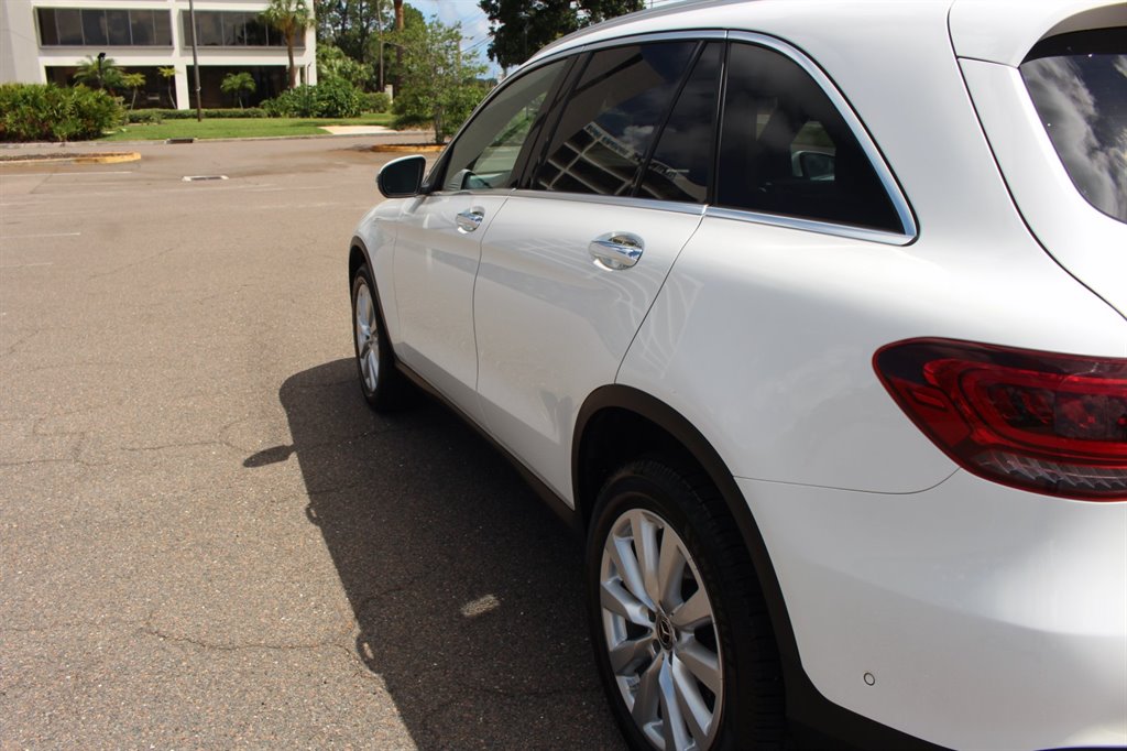 2021 Mercedes-Benz GLC - $24,995