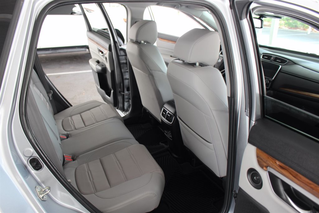 2017 Honda CR-V - $18,995