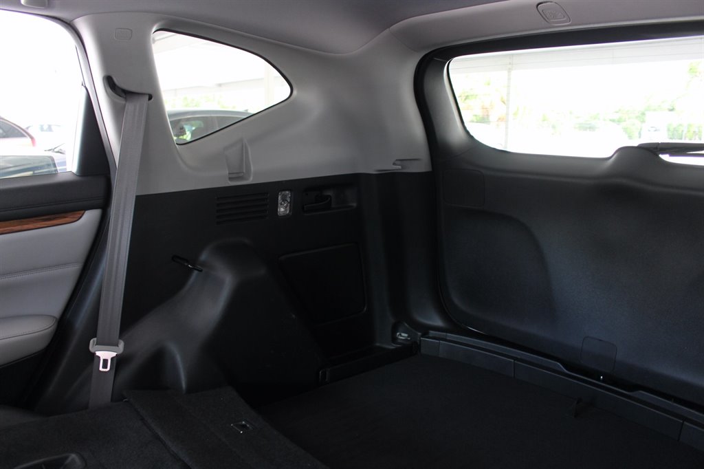 2017 Honda CR-V - $18,995