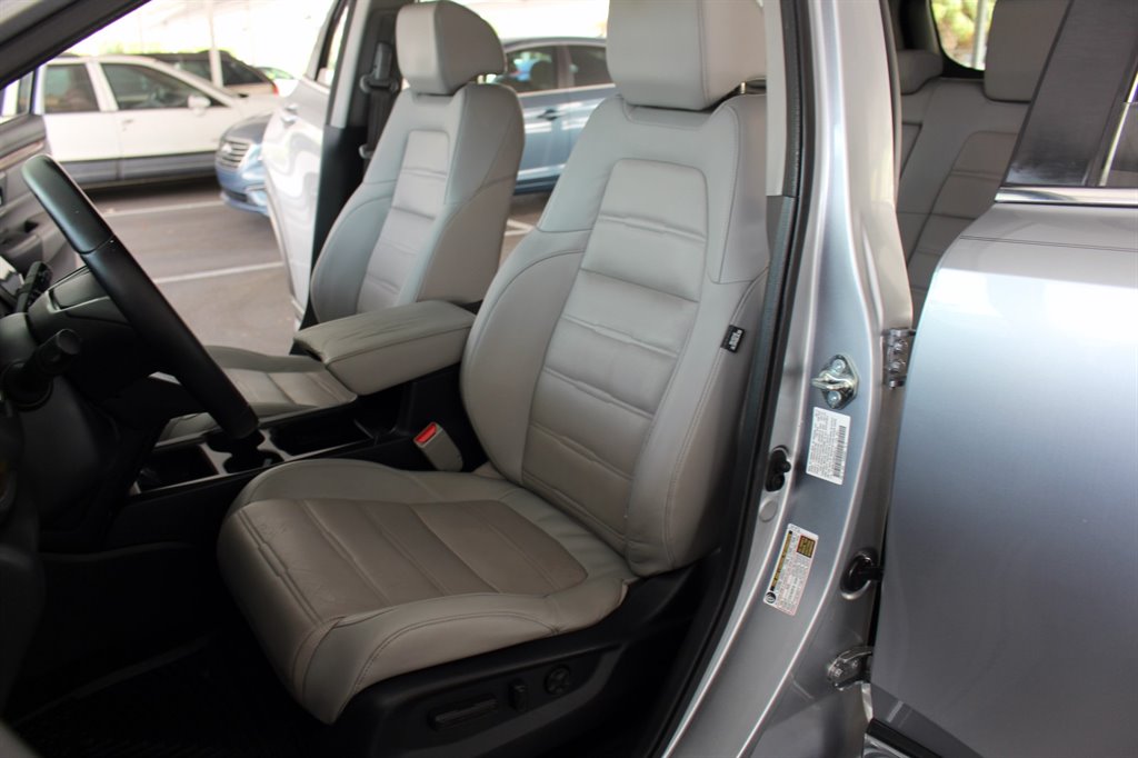 2017 Honda CR-V - $18,995