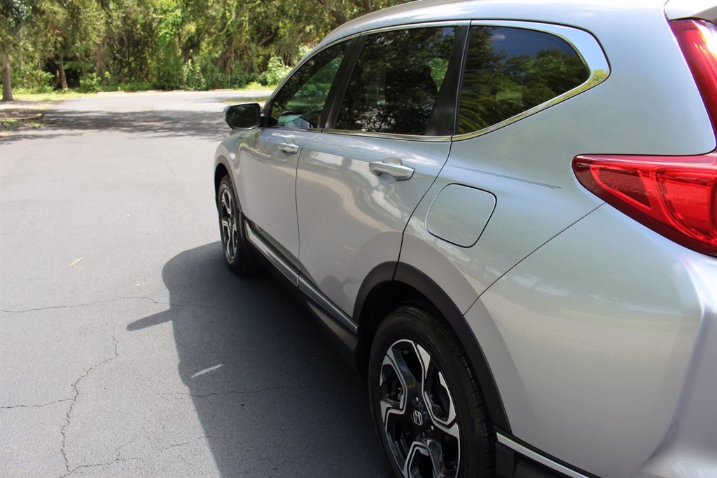 2017 Honda CR-V - $18,995
