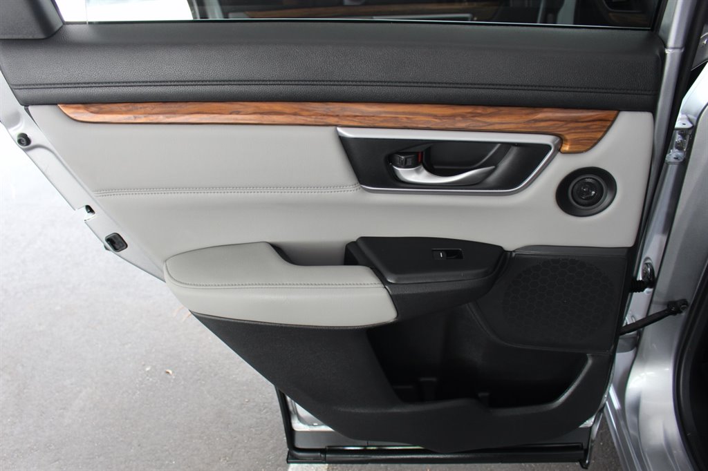 2017 Honda CR-V - $18,995