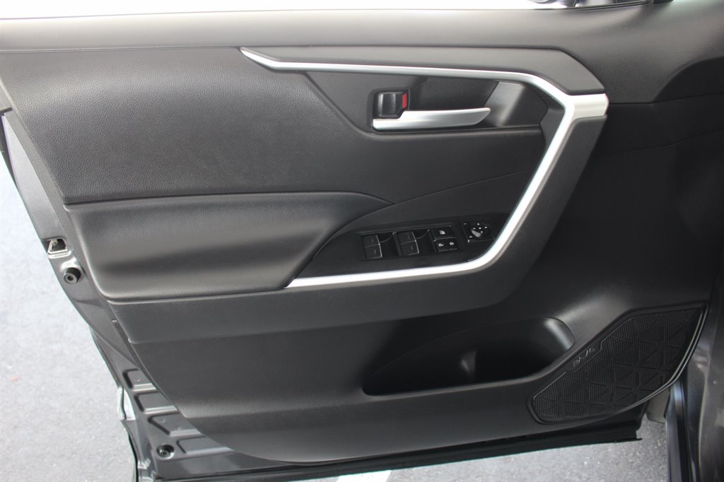 2023 Toyota RAV4 - $28,995