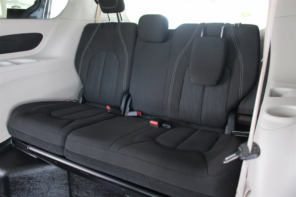 2022 Chrysler Voyager - $38,995