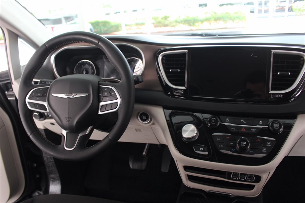 2022 Chrysler Voyager - $38,995