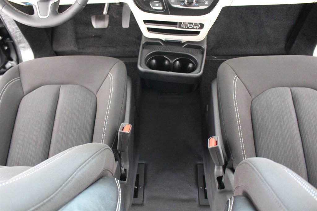 2022 Chrysler Voyager - $38,995