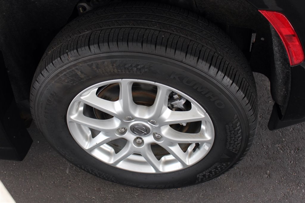 2022 Chrysler Voyager - $38,995