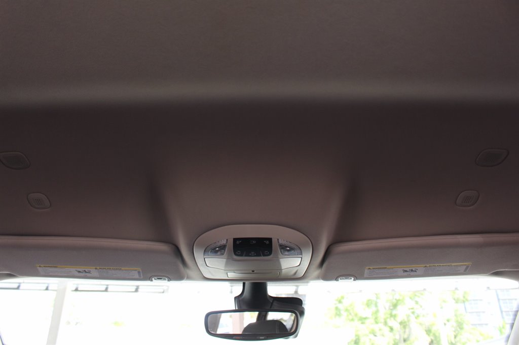2022 Chrysler Voyager - $38,995