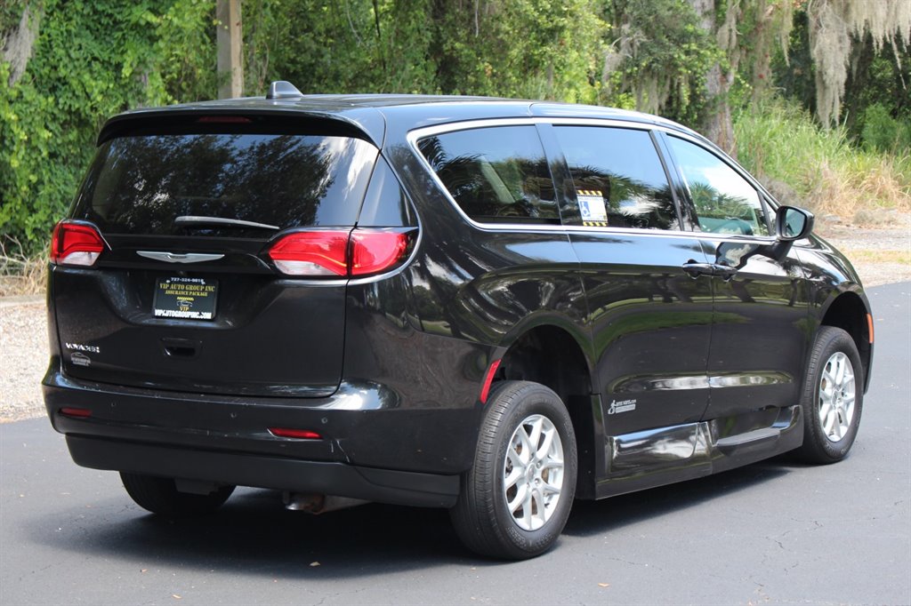 2022 Chrysler Voyager - $38,995