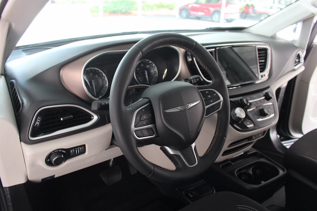 2022 Chrysler Voyager - $38,995