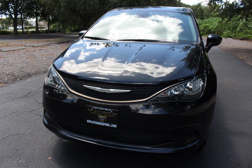 2022 Chrysler Voyager - $38,995