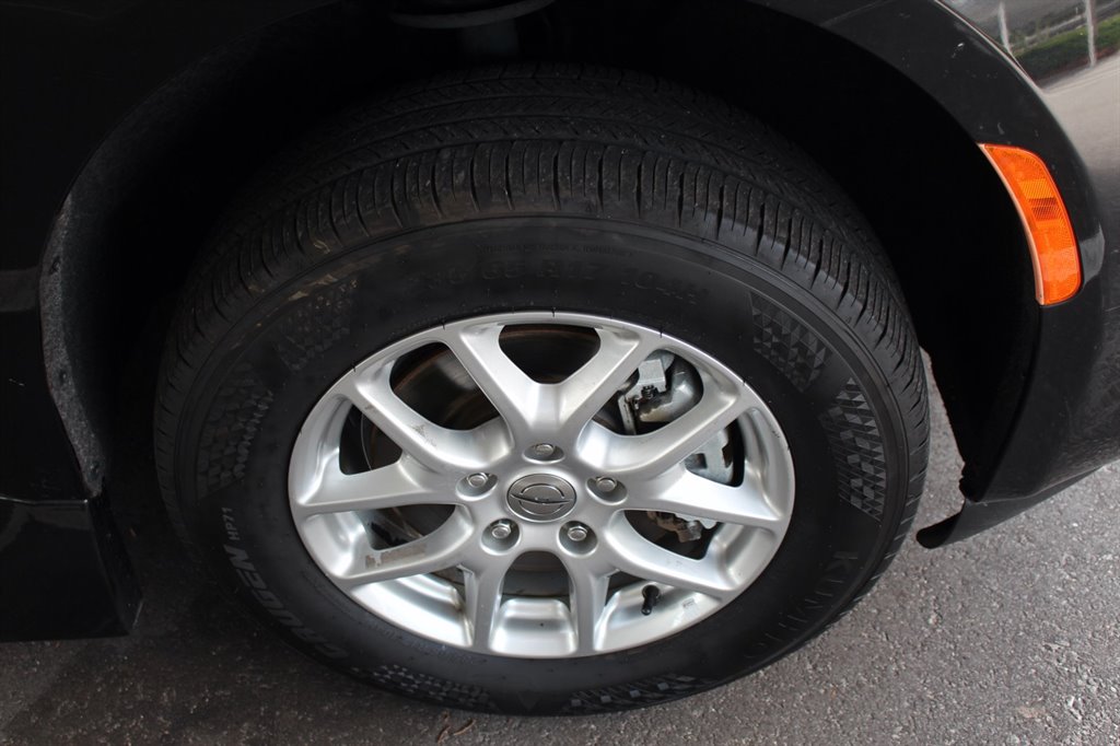2022 Chrysler Voyager - $38,995