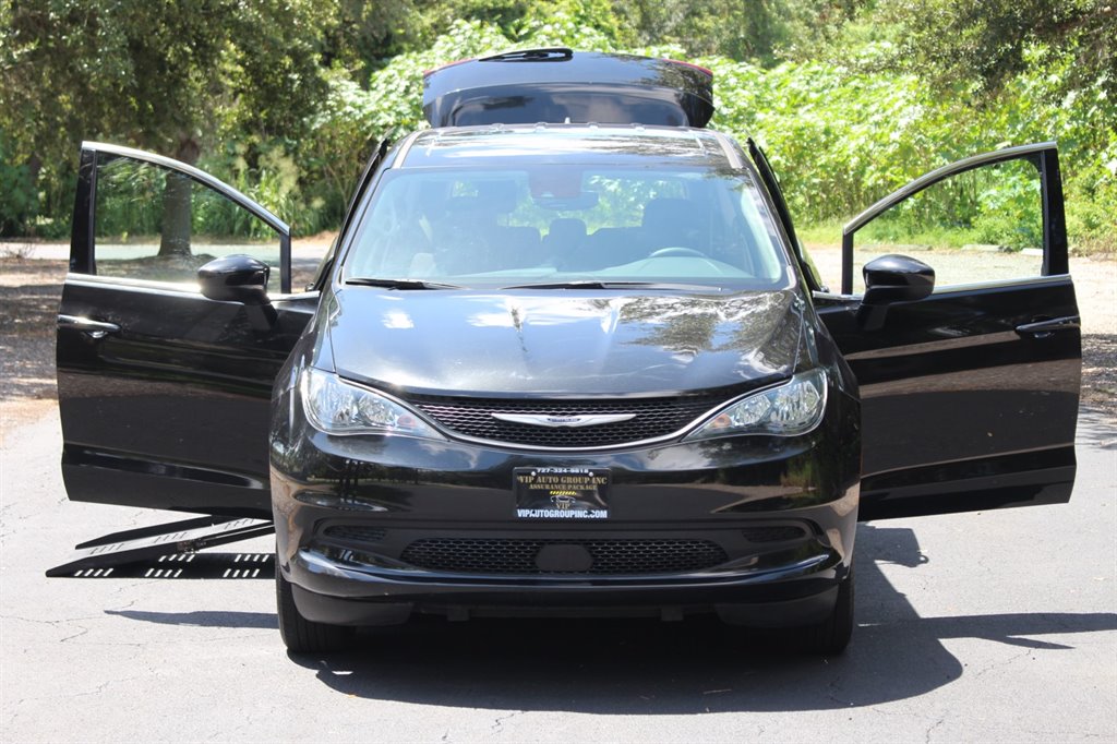 2022 Chrysler Voyager - $38,995