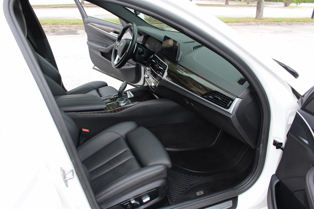 2020 BMW 5 Series - $21,995
