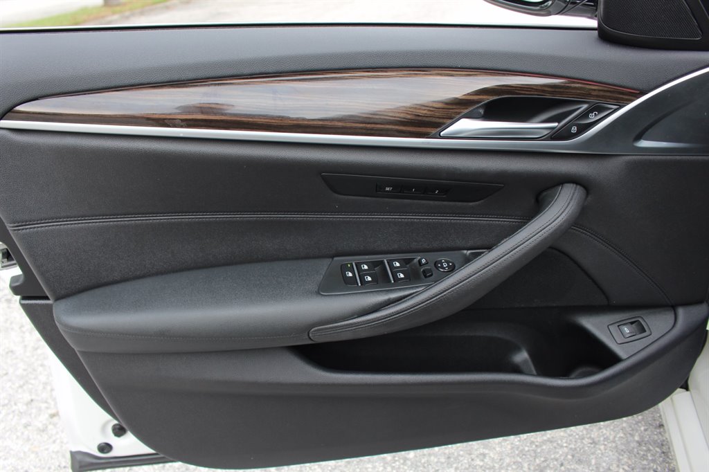 2020 BMW 5 Series - $21,995