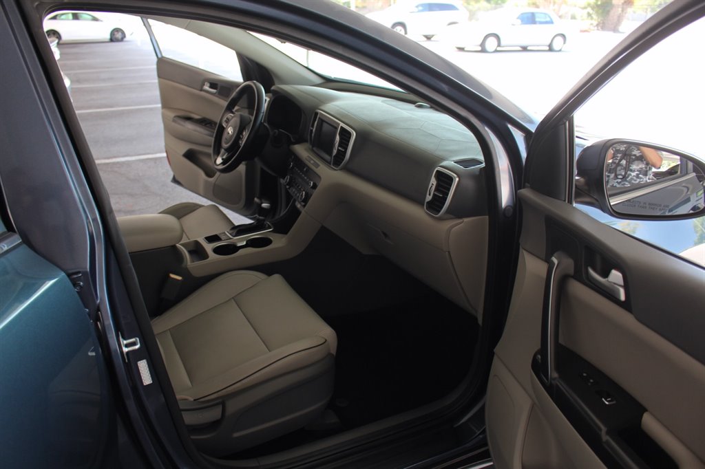 2017 Kia Sportage - $13,995