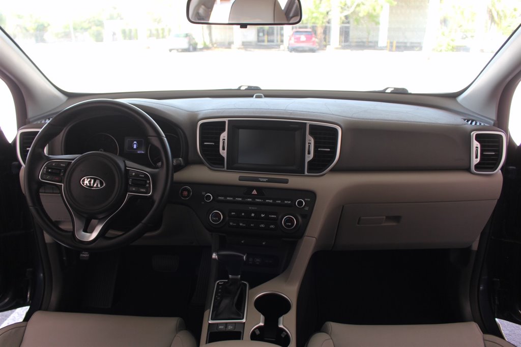 2017 Kia Sportage - $13,995