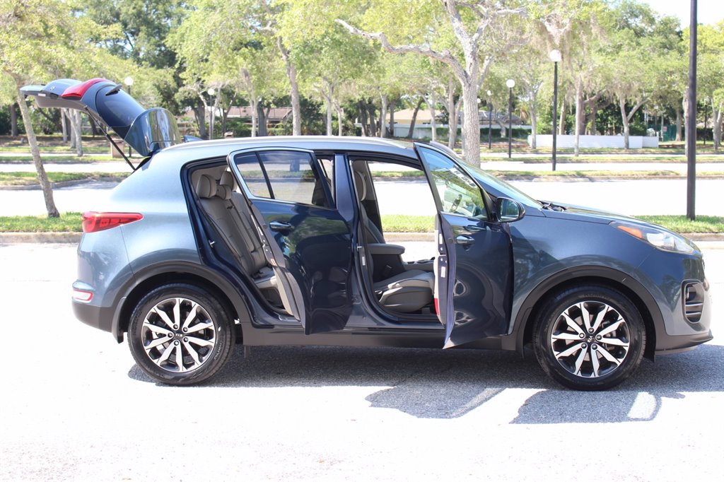 2017 Kia Sportage - $13,995